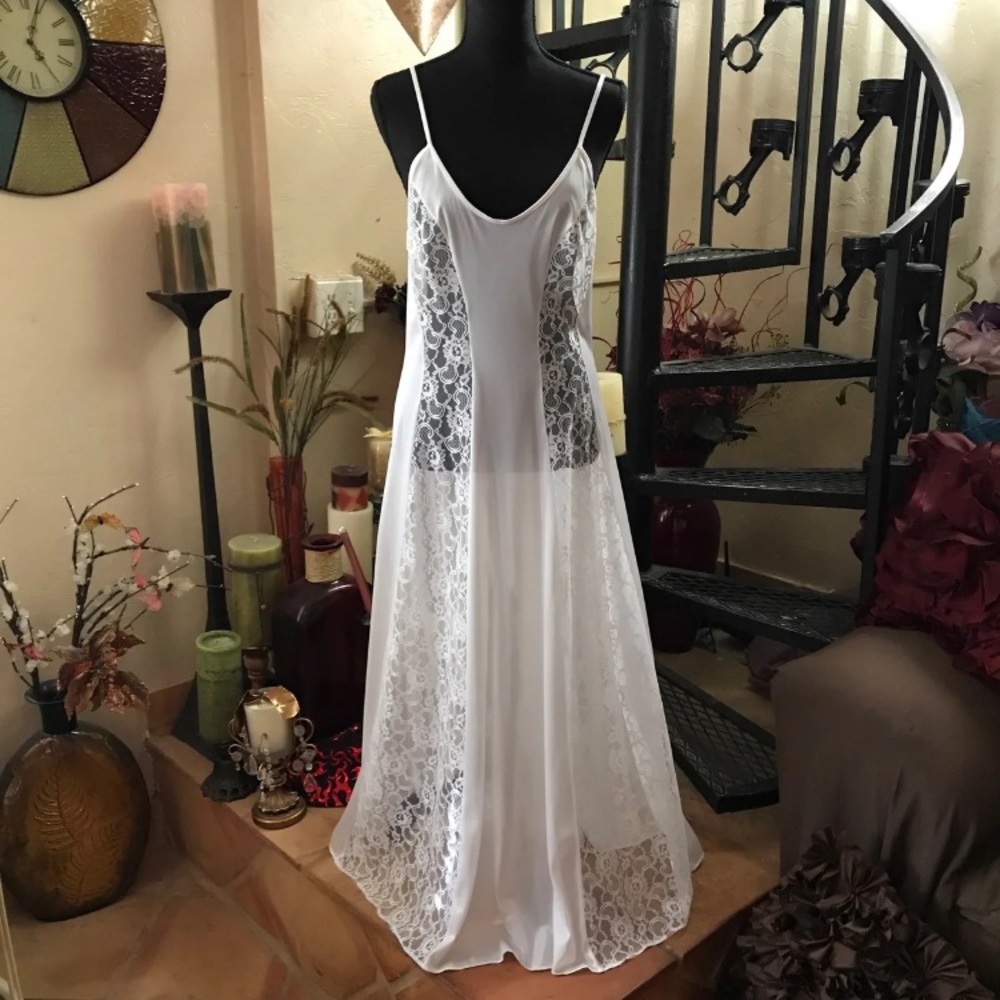 White Floral Lace Inserts Full Sweep Long Vintage Nightgown Slip Dress L…